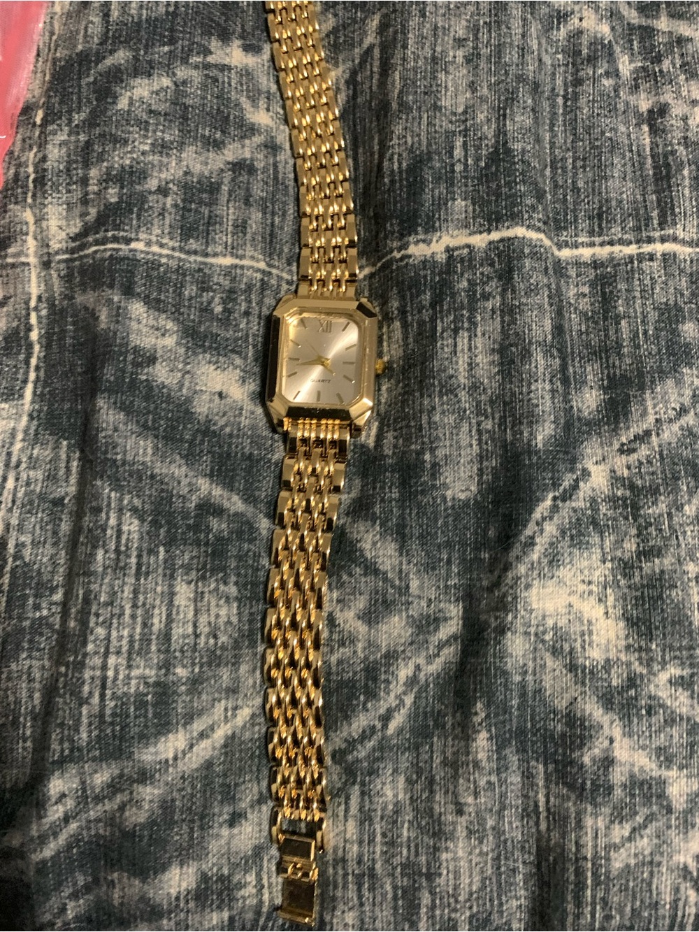 Watch - Picture 2 of 4